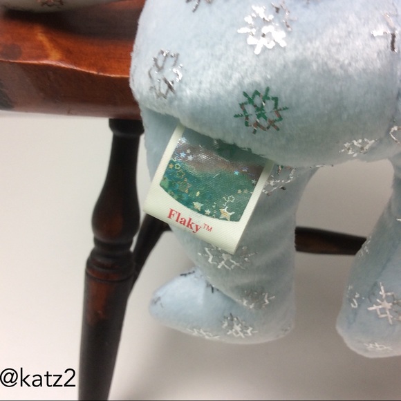 Ty Beanie Baby Retired Flaky the Snowflake Bear 2002 - Picture 4 of 4